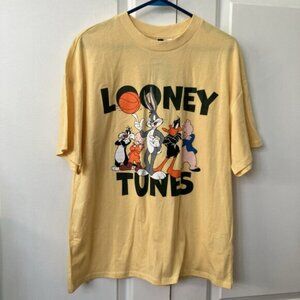 NWT H M Looney Tunes T-shirt Mens S Graphic Crewneck Oversized